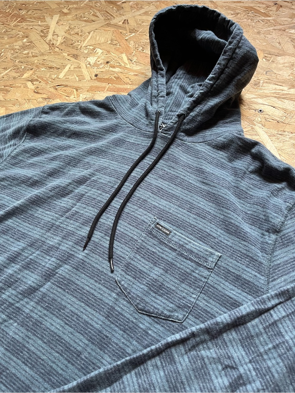 Volcom Men's Hooded Long-Sleeve Pocket Shirt - Blue  Striped